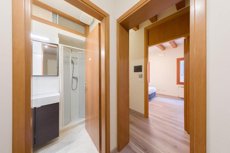 B And B Casanova Ai Tolentini البندقية المظهر الخارجي الصورة